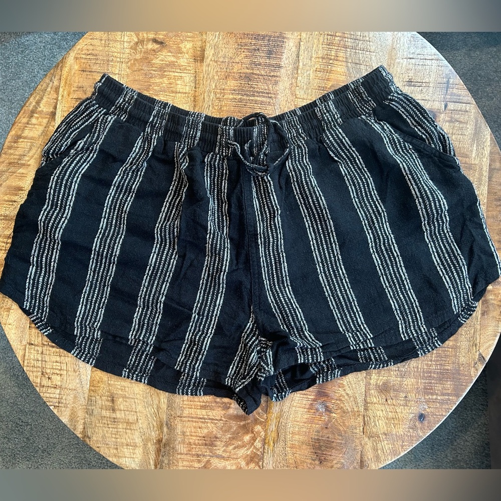 Universal Thread Black and White Striped High Waist Shorts